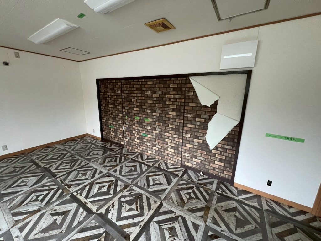 株式会社E様_スイーツ厨房画像before